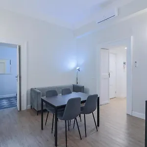 Appartamento Casa Prefetti 46 B, Roma
