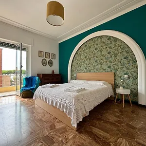 Casa Cele Centro Citta Vista Mare Ventimiglia