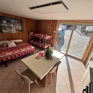 Residenze Vezza - La Corteccia- , Vezza dʼOglio Italia